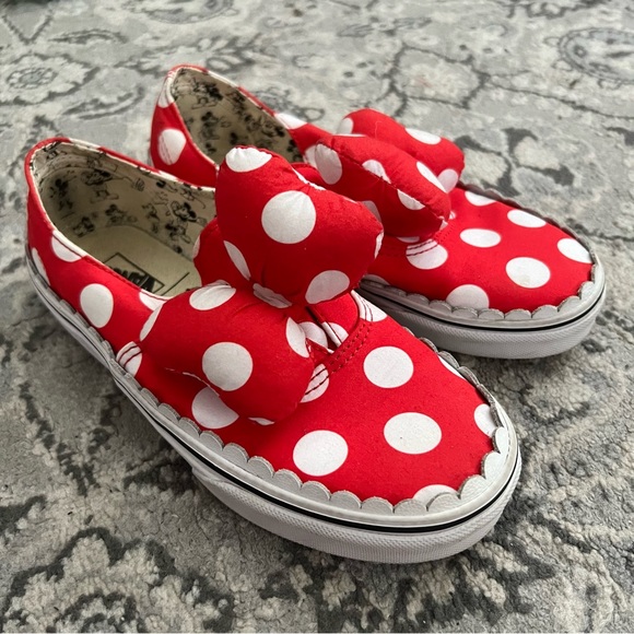 Vans Girls X Disney Authentic Gore red spot sneakers Size 2.5 - Picture 2 of 10